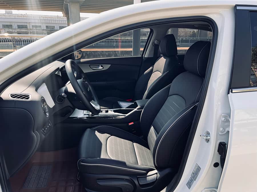 Kia K3 2026 изображение автомобиля #20