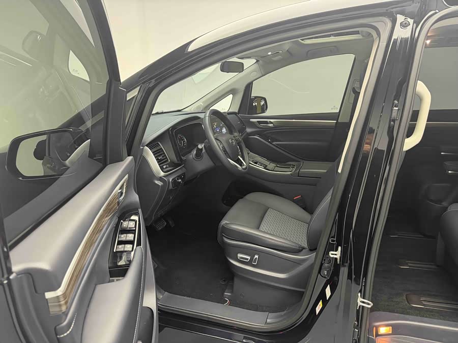 广汽传祺 传祺M8 2025 汽车图片 #20