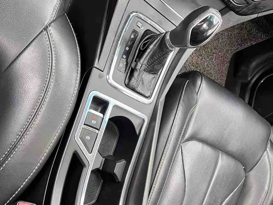 GEELY Emgrand 2016 #20 GEELY Emgrand 2016 car image #20