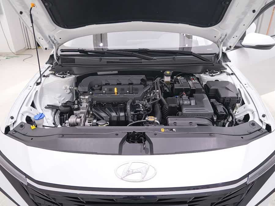 Hyundai Elantra 2024 imagen de coche #20