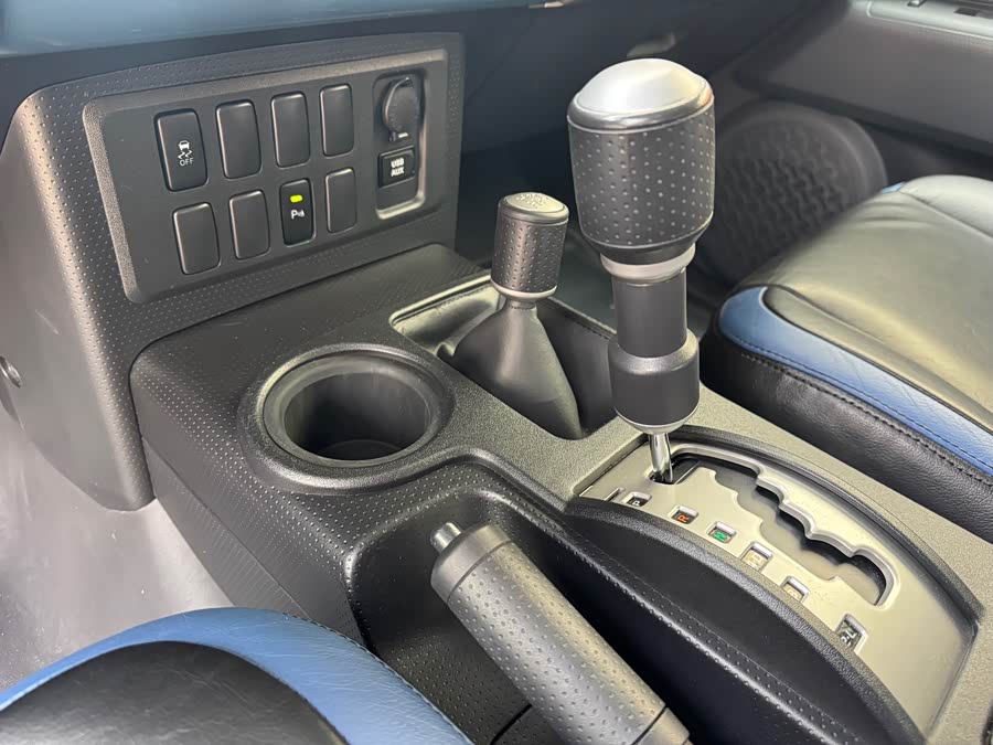 Toyota 2018 car image #20