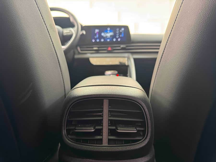 Hyundai Elantra 2021 immagine di auto #20