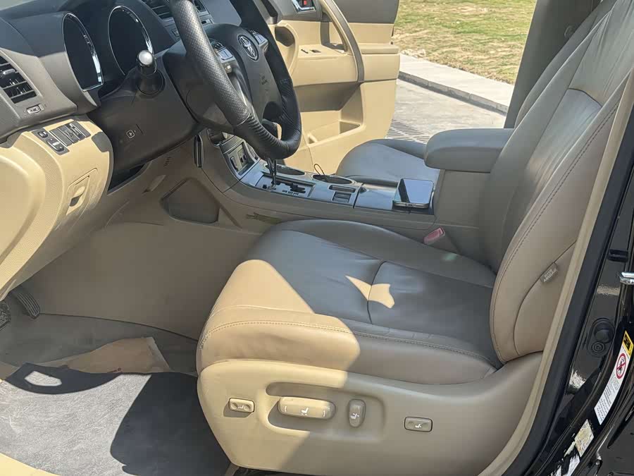 丰田 汉兰达 2010 汽车图片 #20