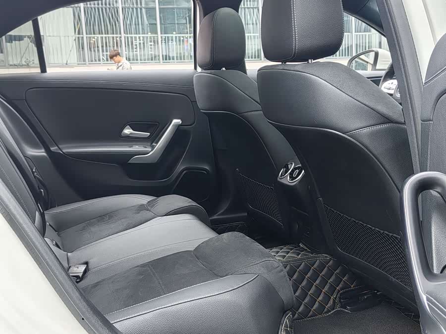 Mercedes-Benz A Class 2023 immagine di auto #20