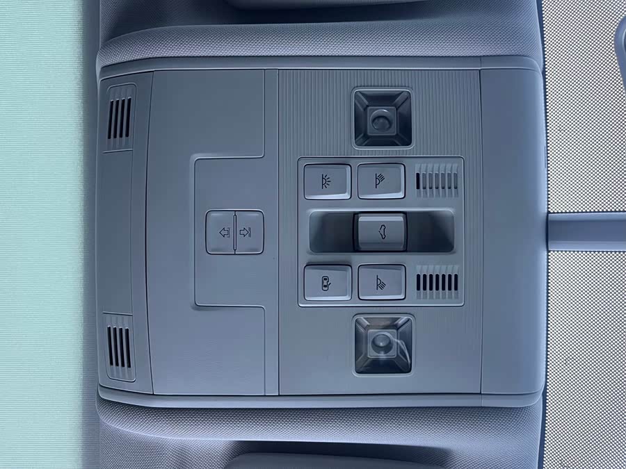 Volkswagen Tacqua 2022 car image #20