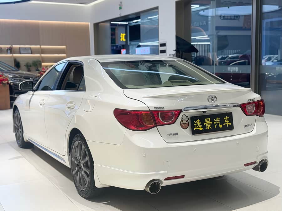 Toyota Reiz 2013 immagine di auto #20