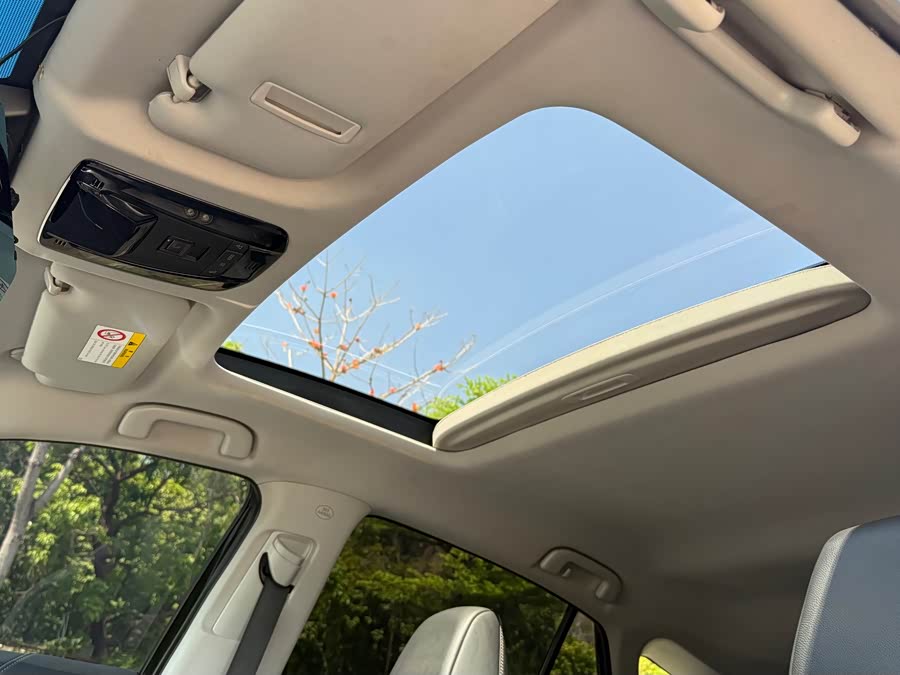 Toyota Venza 2023 car image #20