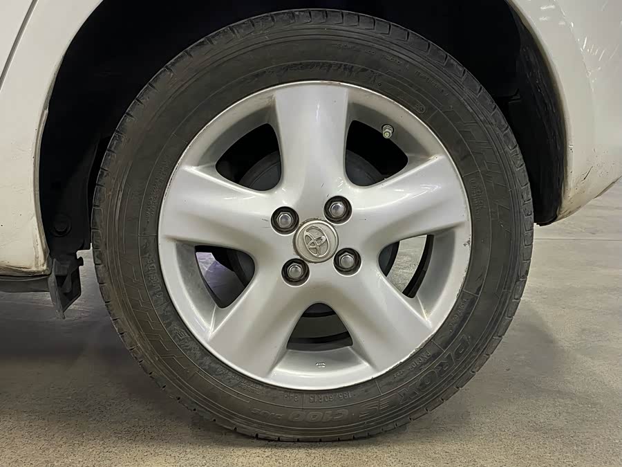 Yaris 2012 immagine di auto #20