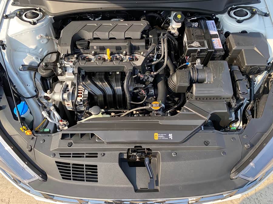 Hyundai Elantra 2022 car image #20