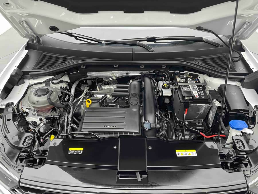 Volkswagen T-Roc 2021 car image #20