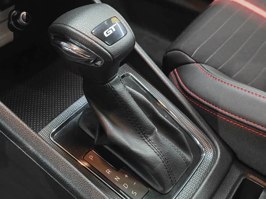 Skoda Kamiq 2019 #20 Skoda Kamiq 2019 car image #20