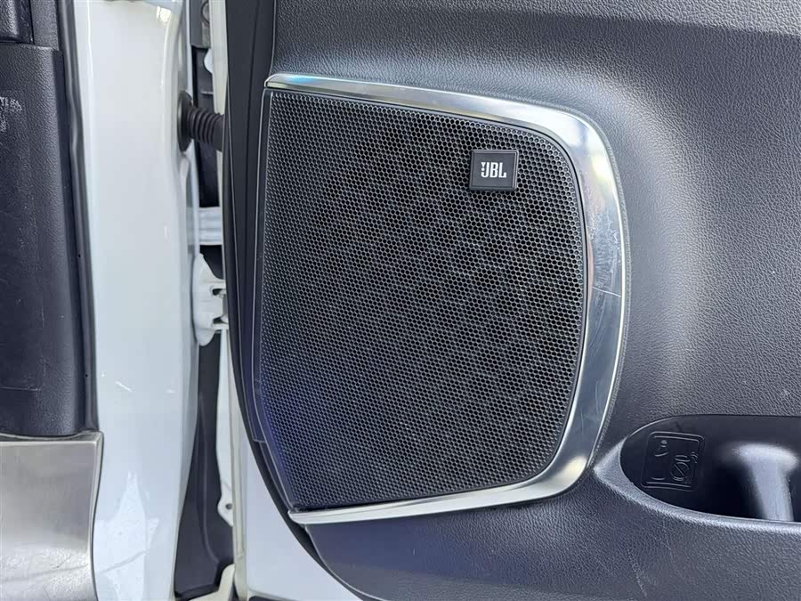 Toyota Alphard 2019 immagine di auto #20