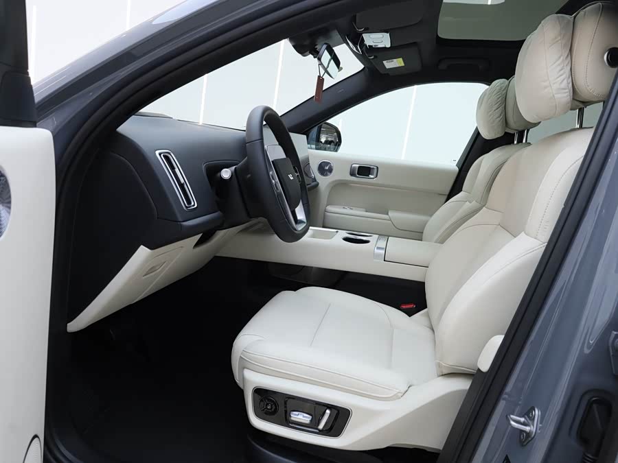 Li L7 2025 image de voiture #20