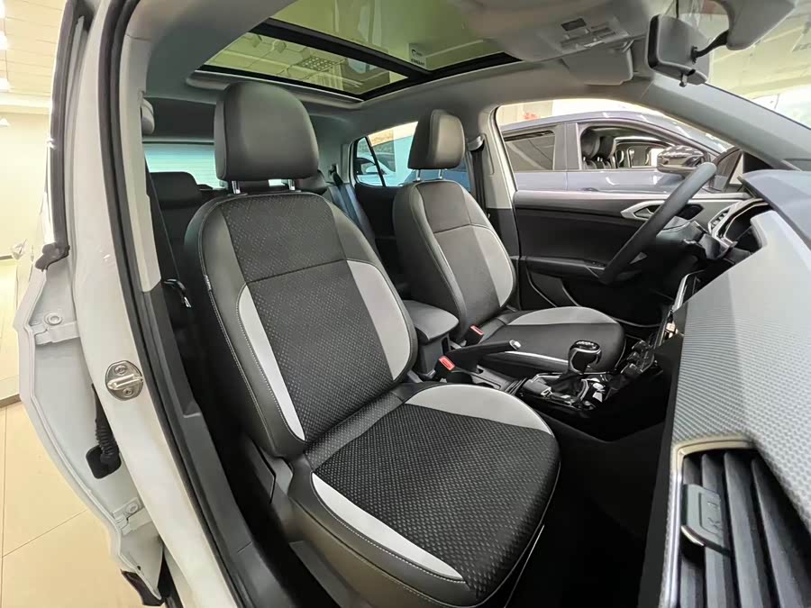 Volkswagen Tacqua 2022 car image #20