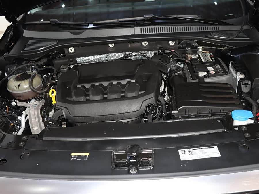 Volkswagen Passat 2023 car image #20