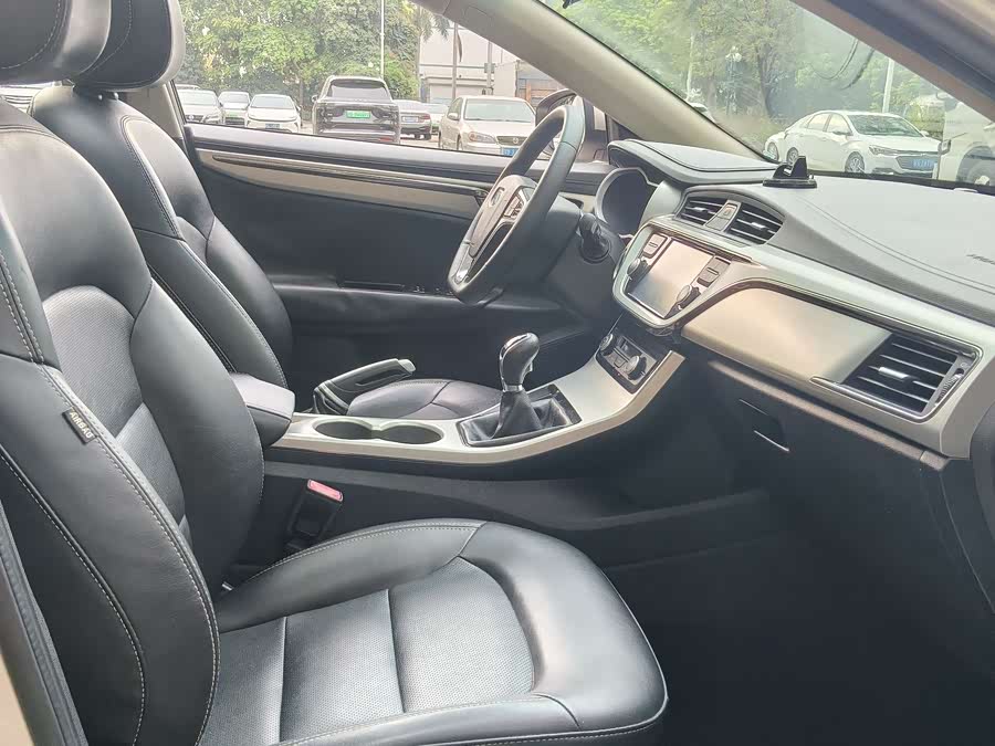 GEELY Emgrand GL 2016 immagine di auto #20