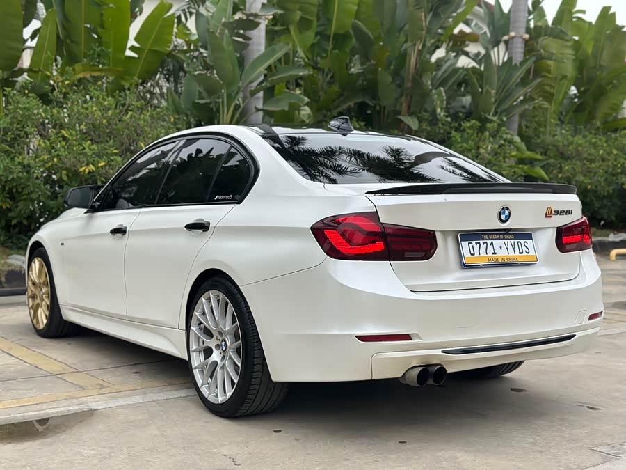 BMW 3 Series (Imported) 2013 car image #20