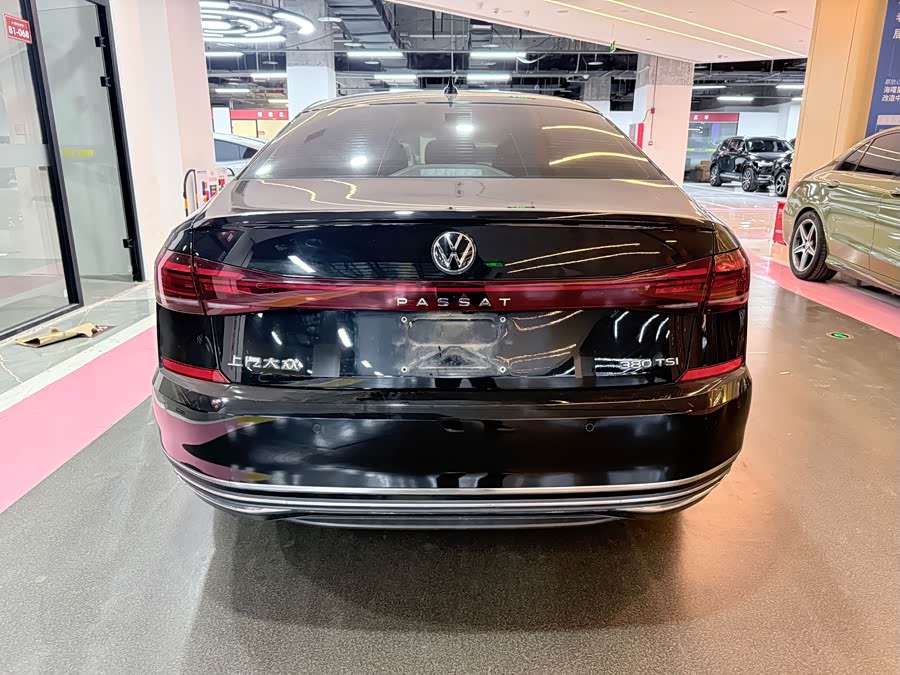 Volkswagen Passat 2022 صورة سيارة #20