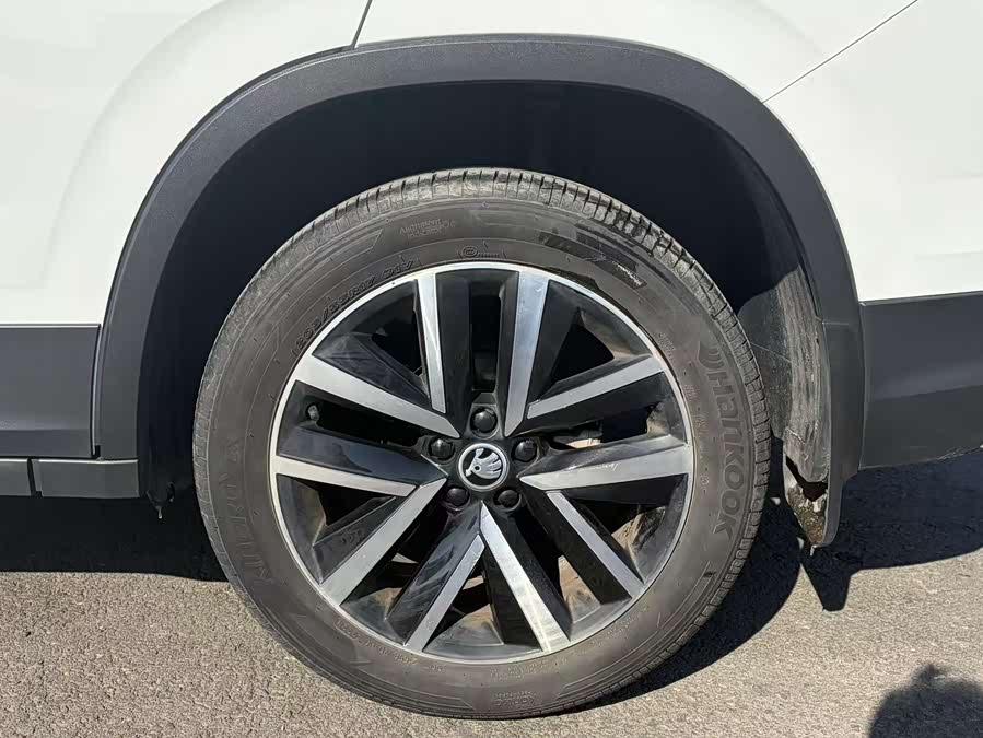 Skoda Kamiq 2024 #20 Skoda Kamiq 2024 car image #20