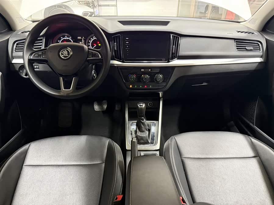 Skoda Kamiq 2022 car image #20