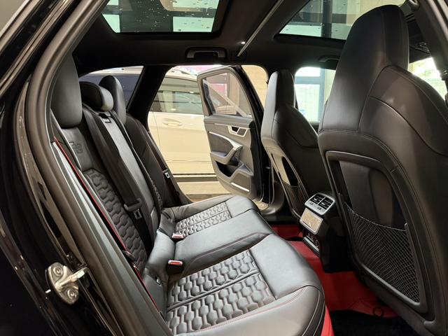 Audi RS 6 2021 car image #20