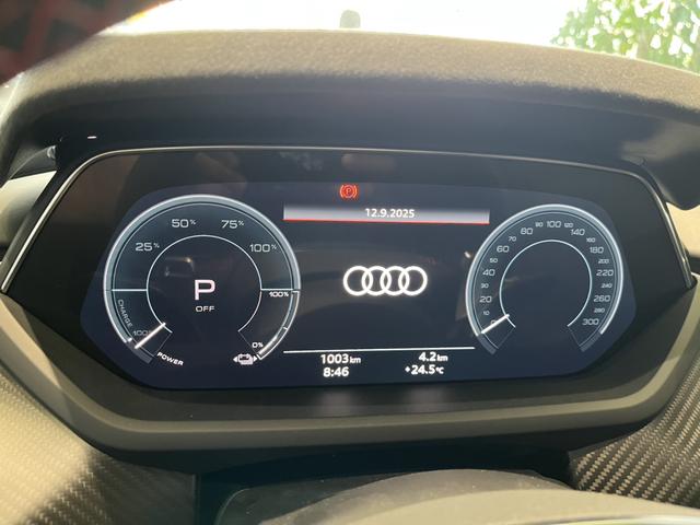 Audi RS e-tron GT 2023 immagine di auto #20