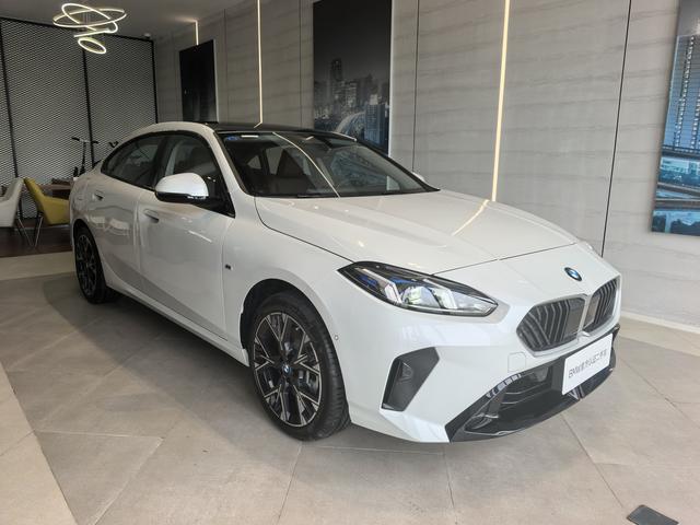 BMW 2 Series 2025 #20 BMW 2 Series 2025 car image #20