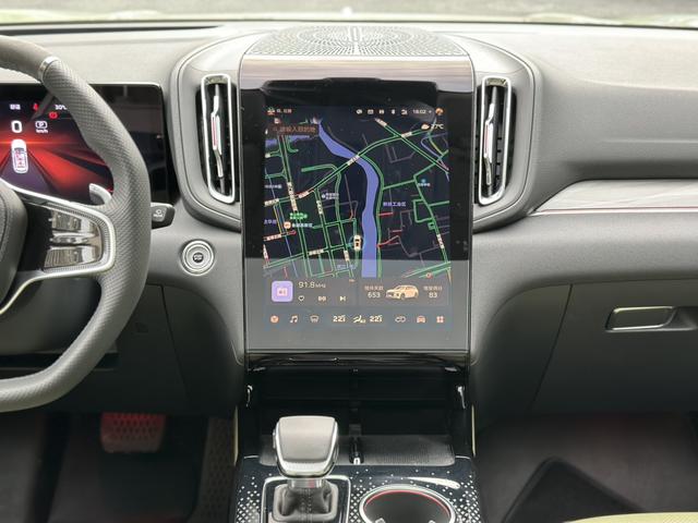 HongQi HS3 2023 #20 HongQi HS3 2023 صورة سيارة #20