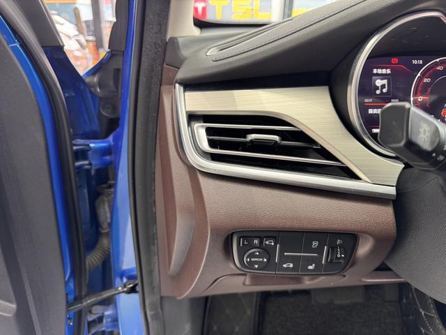 Changan Eado EV 2019 car image #20