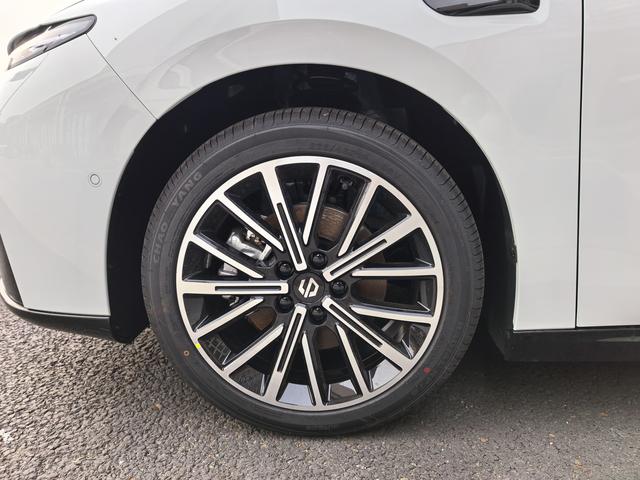 零跑汽车 零跑B01 2025 汽车图片 #20