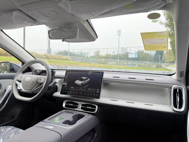 零跑汽车 零跑B01 汽车图片 #20