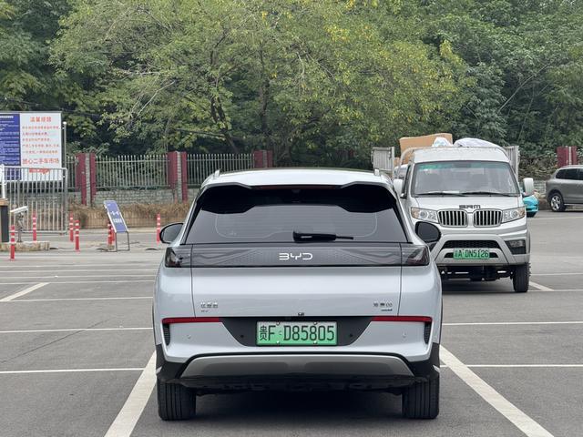 BYD Sea Lion 05 EV 2025 #20 BYD Sea Lion 05 EV 2025 car image #20