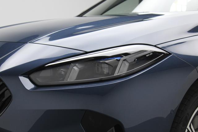 BMW 2 Series 2025 #20 BMW 2 Series 2025 car image #20