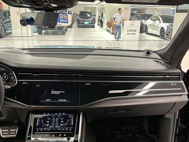 Audi RS Q8 2021 #20 Audi RS Q8 2021 car image #20