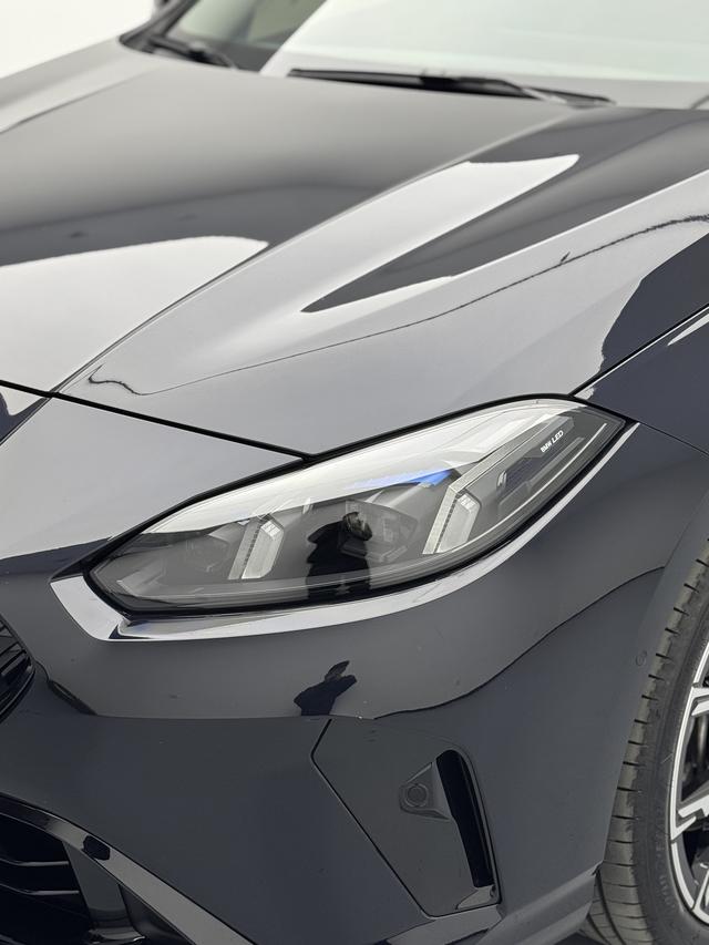 BMW 2 Series 2025 car image #20