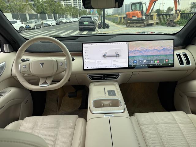 Deepal S09 2025 car image #20