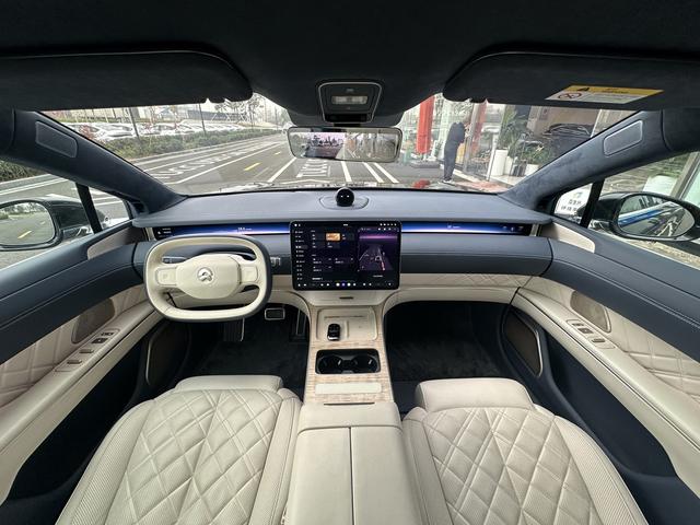 蔚来 蔚来ET9 2025 汽车图片 #20