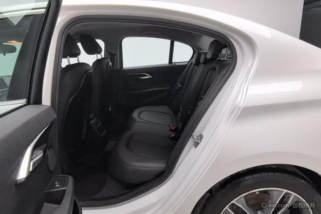 BMW 1 Series 2019 car image #20