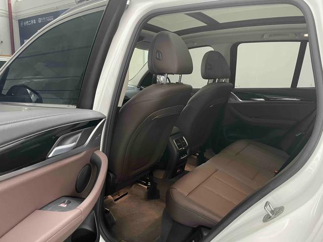 BMW M235L 2021 car image #20