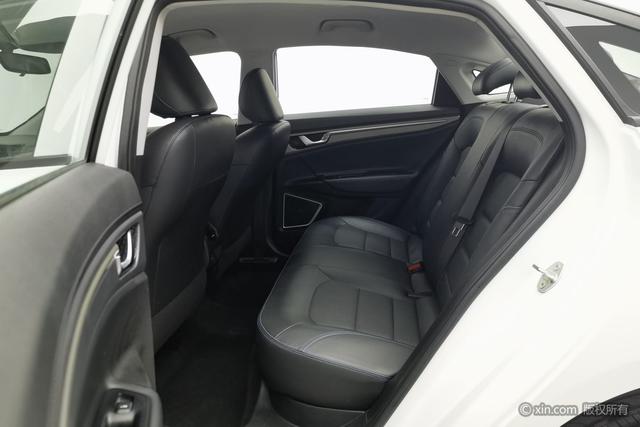 Livan Maple 60S 2023 imagen de coche #20