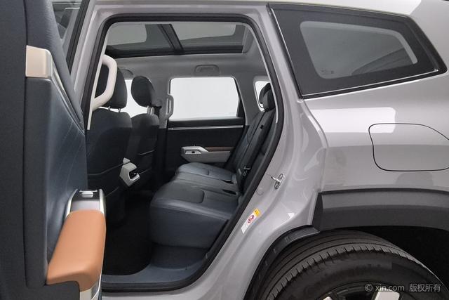 Deepal G318 2024 immagine di auto #20