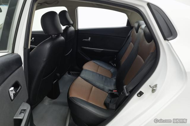 起亚 起亚K2 2013 汽车图片 #20