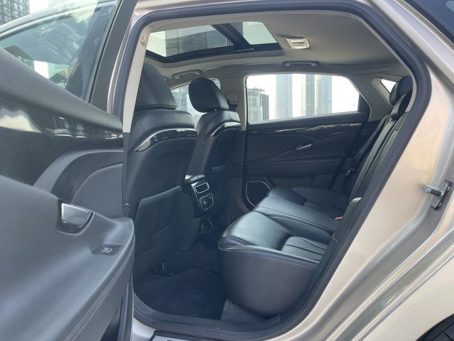 GEELY Ulion 2015 immagine di auto #20