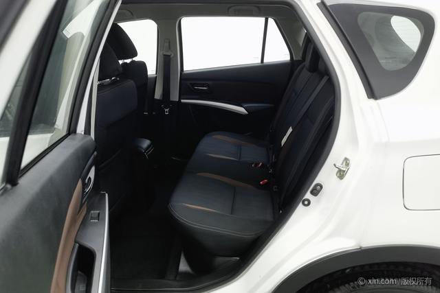 Suzuki SX4 S-CROSS 2018 image de voiture #20