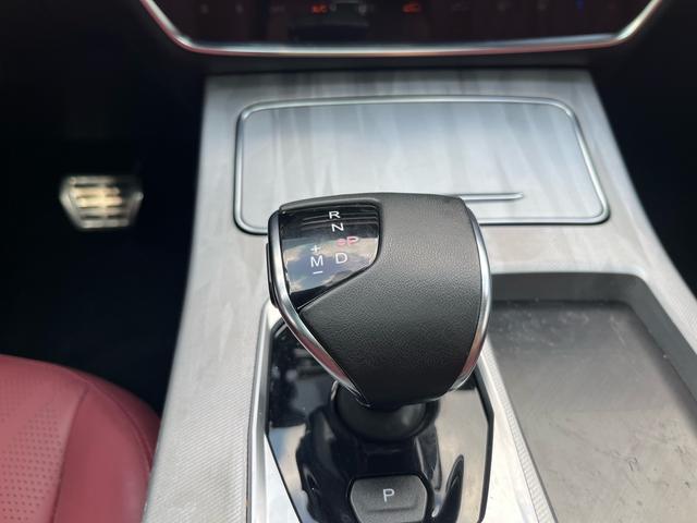 Jetour X70 PLUS 2023 car image #20
