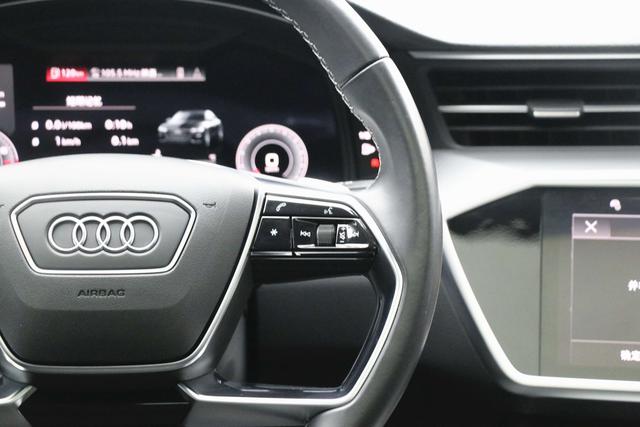 Audi A7L 2023 immagine di auto #20