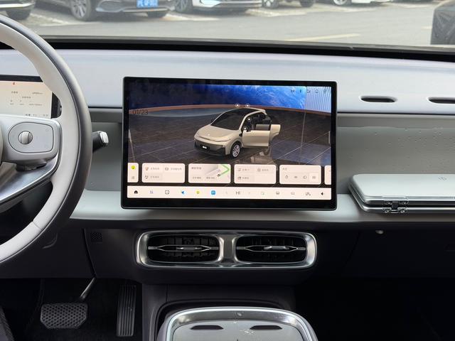 零跑汽车 零跑B10 2025 汽车图片 #20