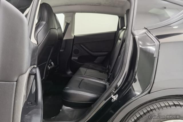 Tesla Model Y 2022 #20 Tesla Model Y 2022 car image #20