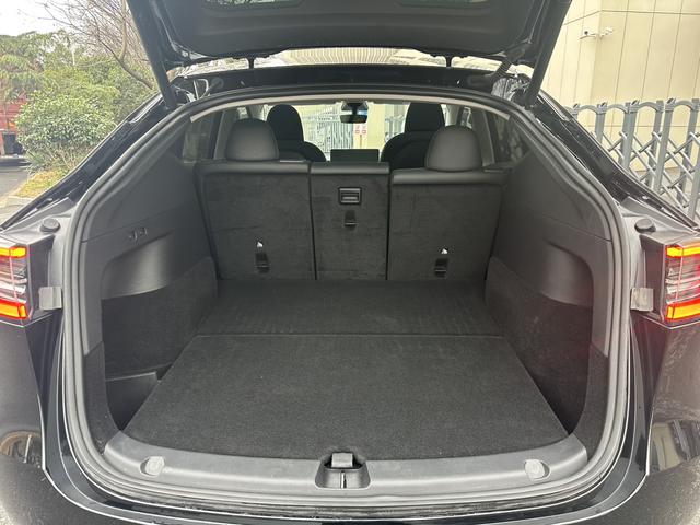 Tesla Model Y 2023 #20 Tesla Model Y 2023 car image #20