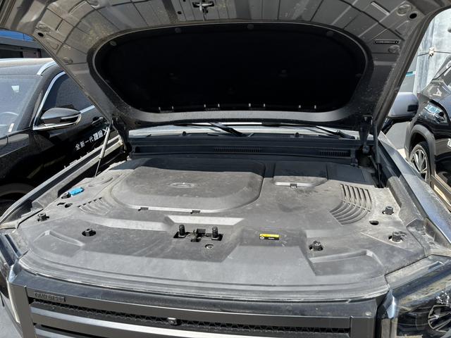Traveller 2023 car image #20